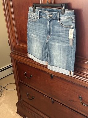 Talbots Blue Girlfriend Denim 7 1/2 inch Shorts/8p
